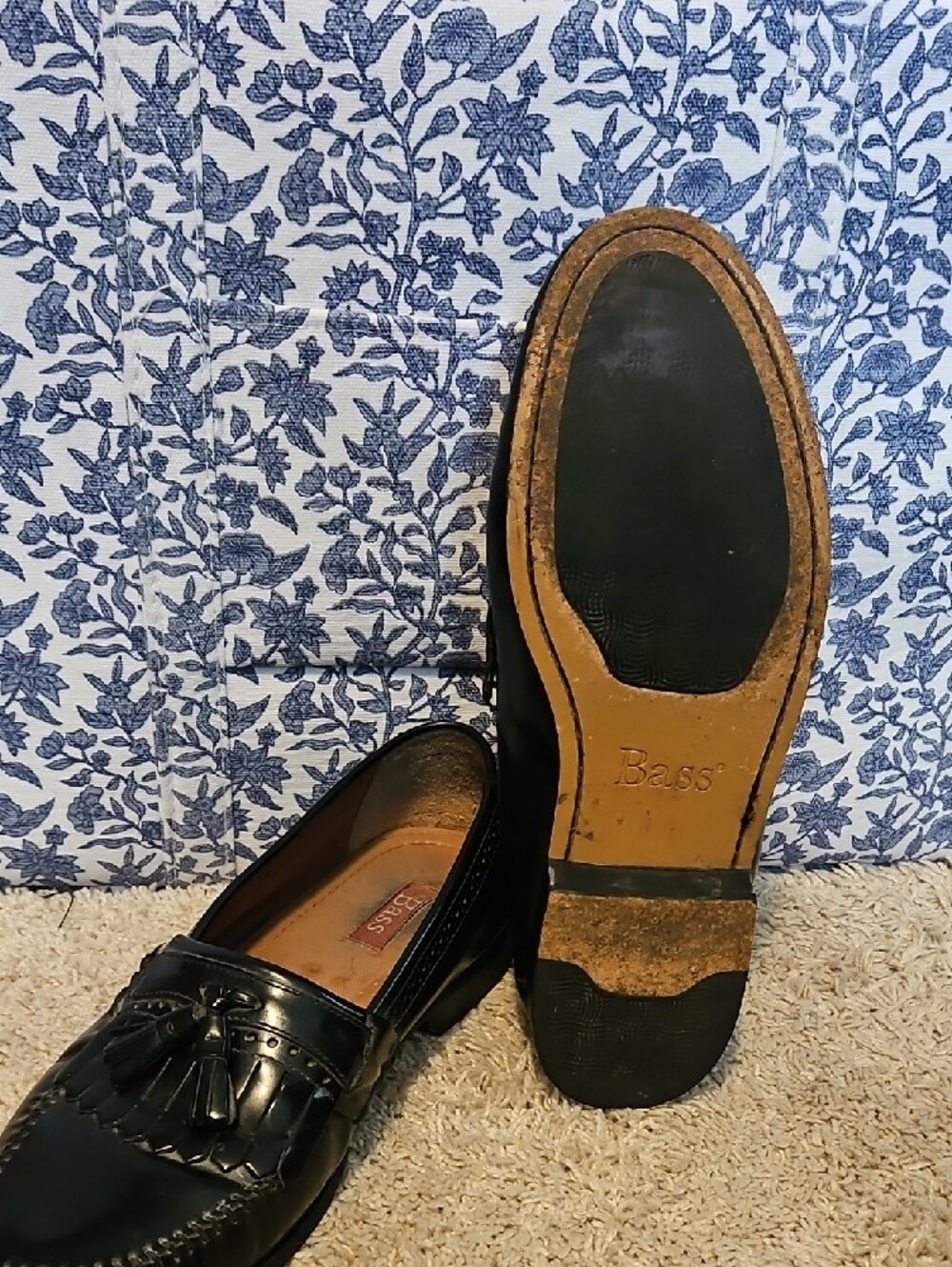 Bass Black Leather Tassel Kiltie Loafers - Picture 2 of 2